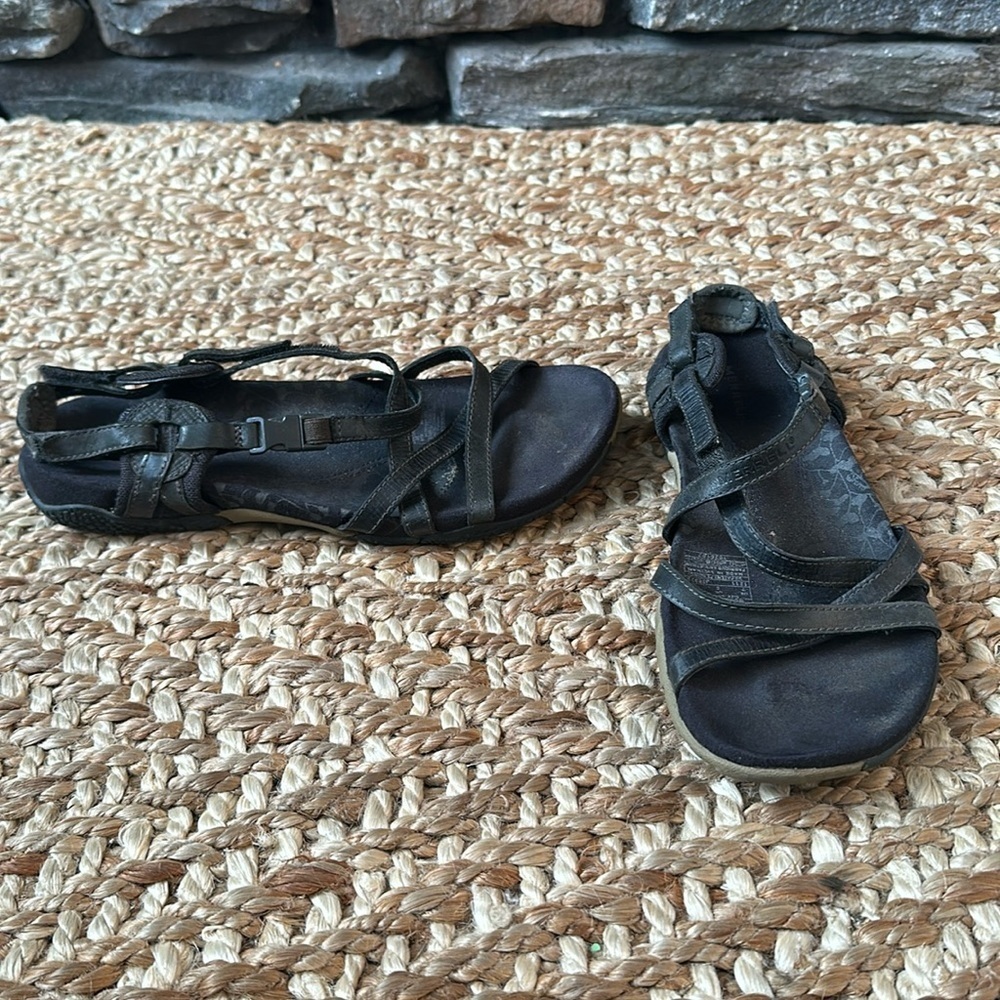 Merrell San Remo strap sandals size 7